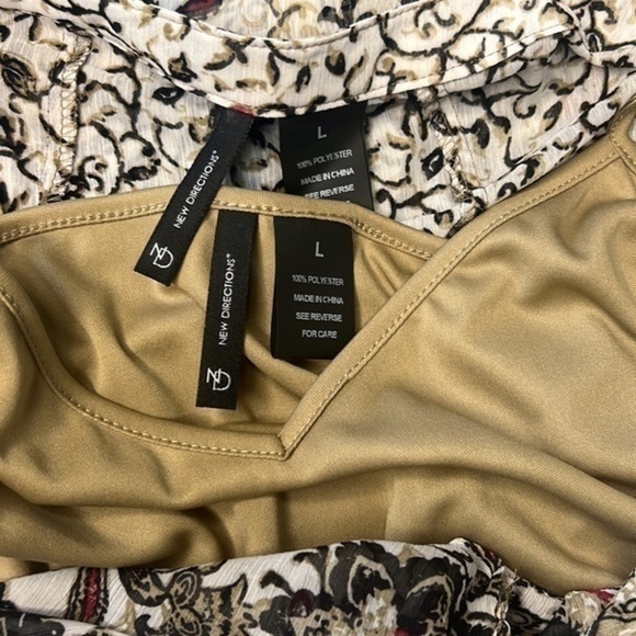 New Directions 2 in 1 floral top - Picture 3 of 4